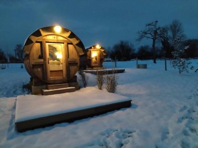 logement insolite dans un tonneau à cidre