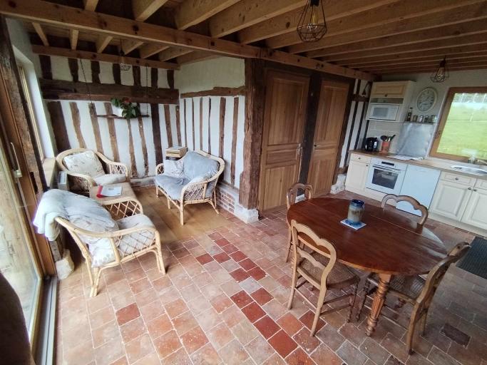 Logement insolite dans des tonneaux à cidre