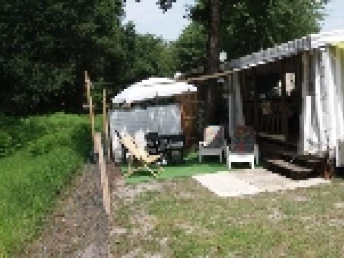 Mobilhome a louer tout confort climatisé dans camping familial 3 étoiles avec piscine