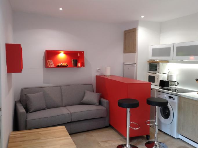 Studio 3* La Maison Bleue d'Ardèche avec piscine et rivière en Sud Ardèche