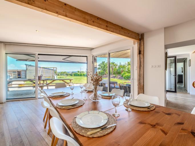 Villa Léonie avec piscine intérieure chauffée toute l'année en Bretagne