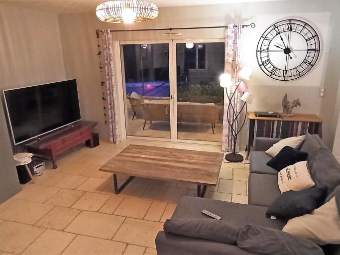 LE MAS DU LUBERON ROUGE / clim / 12 pers / au cœur du Luberon / classé 4 étoiles