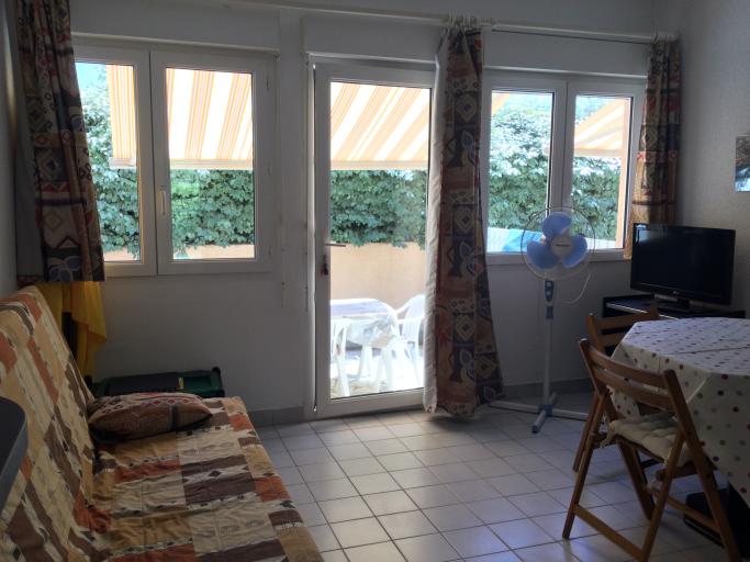 Villa Jacanguy appartement en rez-de-chaussé classé 2* à Marseillan plage, dans un quartier calme