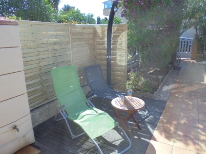 studio rez de jardin var