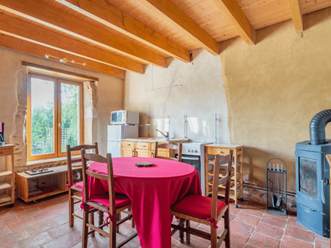 Gîte des Oreilles Délicates - Habitez l'écologie