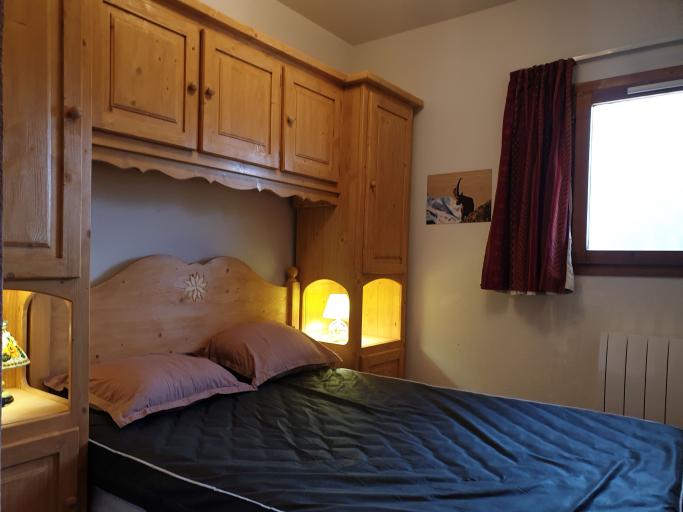 Valfréjus, Résidence LA TURRA (3*), Appt. 4/6 pers., Piscine chauffée - Sauna, au pied des pistes, balcon avec vue sur la Vanoise