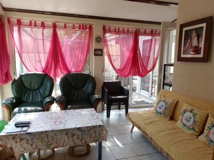 VILLA COURSES ET PLAGE A PIED