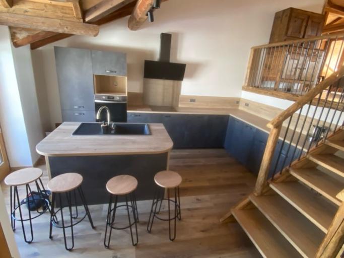 Location de vacances à la montagne :  chalet situé dans le domaine skiable "Les 3 Vallées", paisible et spacieux. Idéal pour les familles avec enfants