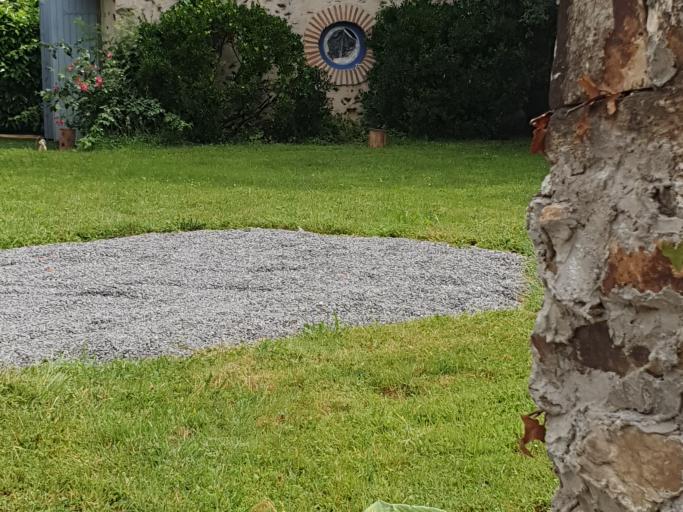 Bellavita, dans la tranquillité de la campagne petit gîte cosi avec piscine. Endroit parfait pour se détendre et retrouver toute son énergie.