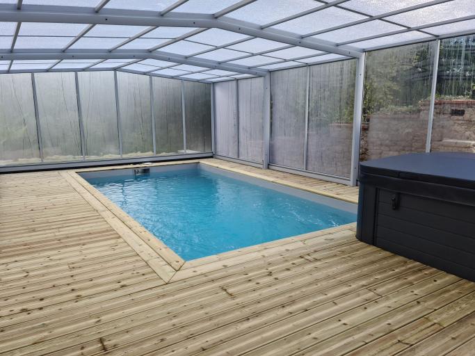 Maison de 7 chambres avec piscine et spa privatif