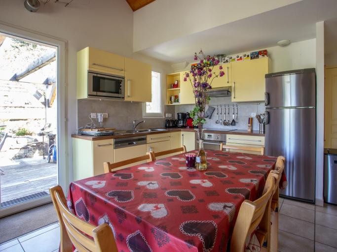 Villa Cimiez Vue exceptionnelle sur Lac de Serre-Ponçon, plan d'eau et Montagnes à Embrun "Nice des Alpes" Gîte très équipé 6 pers. 3 CH balcon terrasse jardin