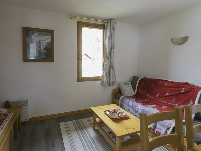 Appartement 4 couchages, 2 pièces, 3*, vue montagne et accès piscine couverte