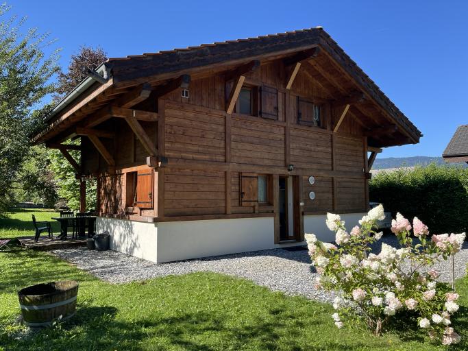 Chalet trois étoiles à Samoëns, Haute Savoie (74), vue directe sur la montagne