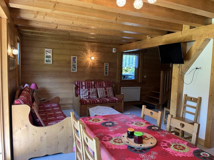 Chalet trois étoiles à Samoëns, Haute Savoie (74), vue directe sur la montagne