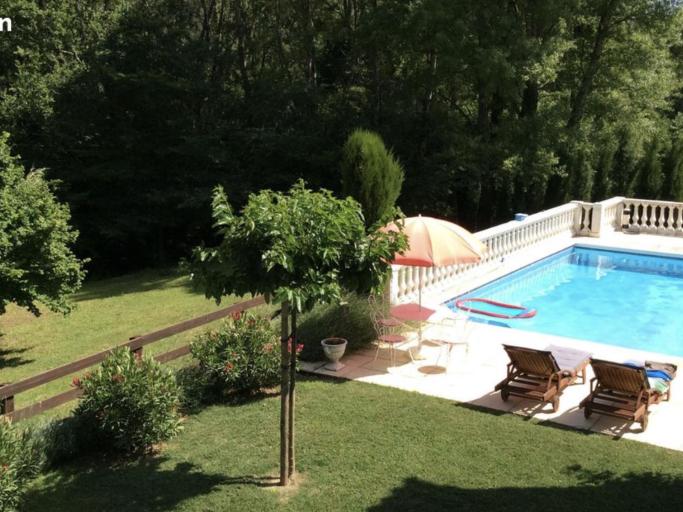 Superbe villa 10 personnes avec piscine chauffée à Villecroze