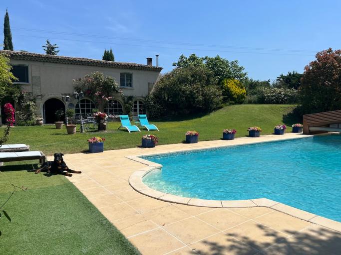 Loft dans Mas en pierre du 19ème avec jardin