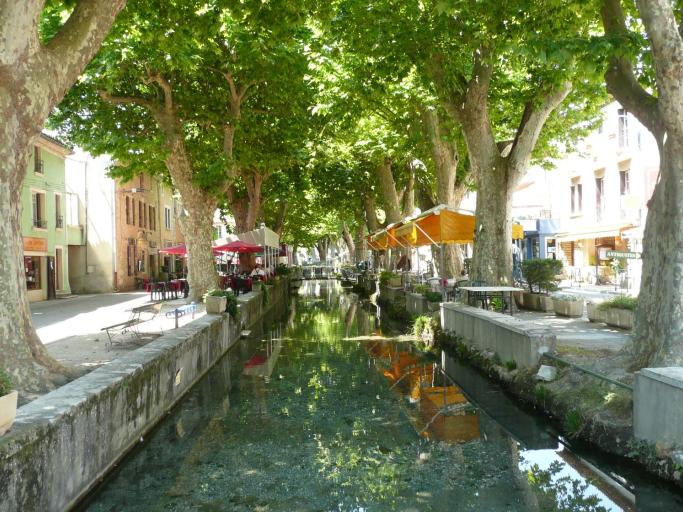 Loue maison ancienne en Gard Provençal avec piscine privée - 10 couchages, 5 chambres, accès PMR