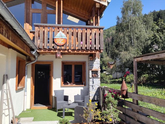 Le Crêt du Loup, Chalet spacieux avec spa